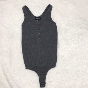 TRADED Gray body suit, ribbed with buttons
